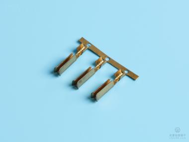 單腳三角型電源端子，品字尾電源端子，橫模，原色（A03-02）